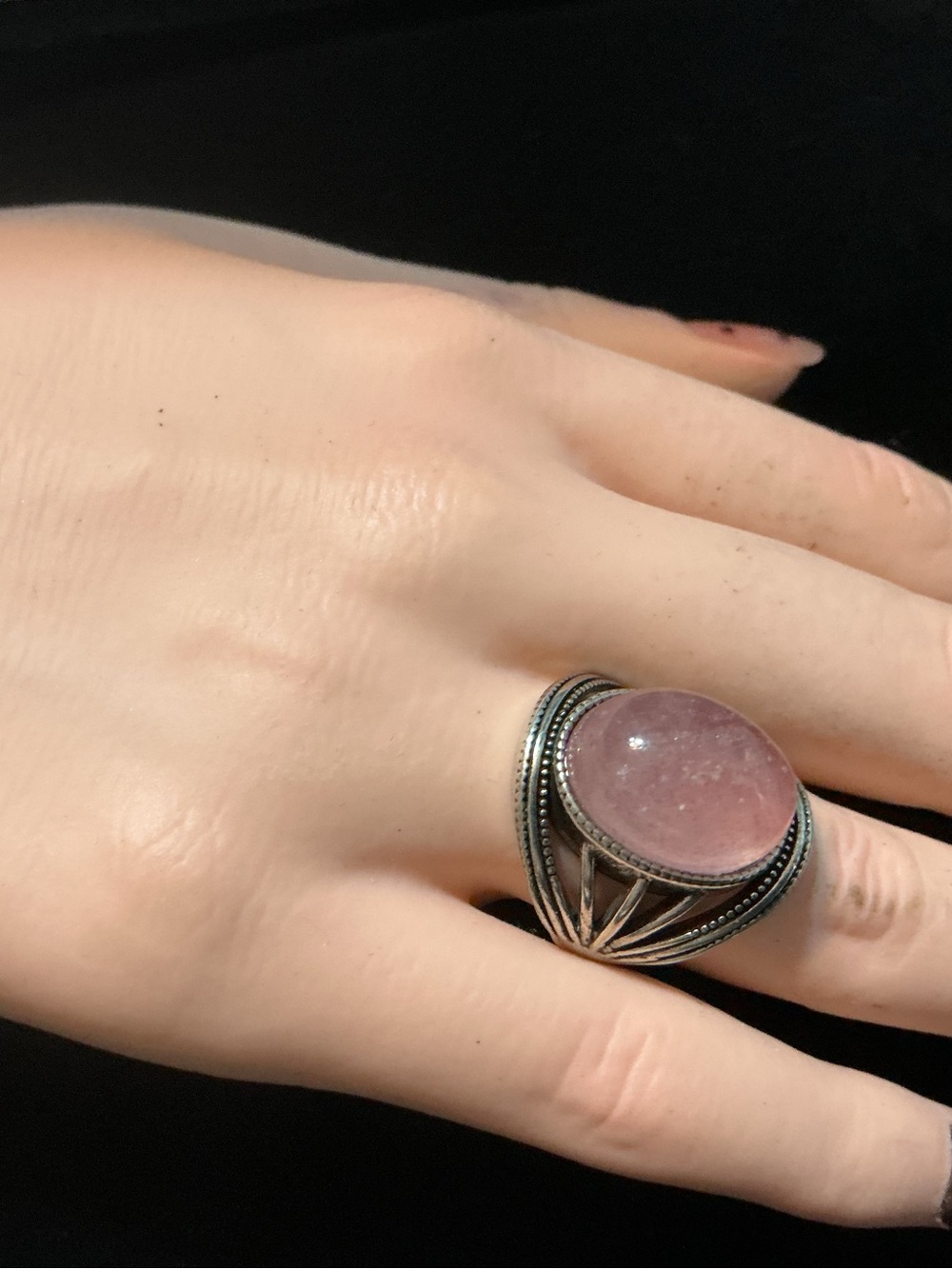 Adjust. Rose Quartz ring